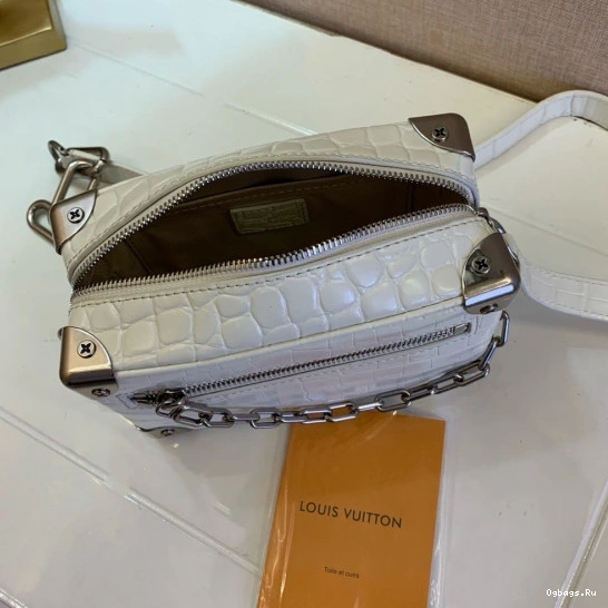 VUITTON TRUNK LOUIS SOFT 0325